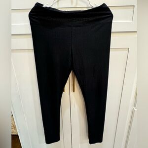 Snake print leggings.